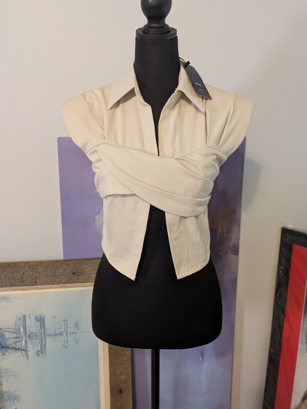 NWT Shein Hauture Twist-Front Crop Top Size XS Shoulder Pads Collar Sleeveless